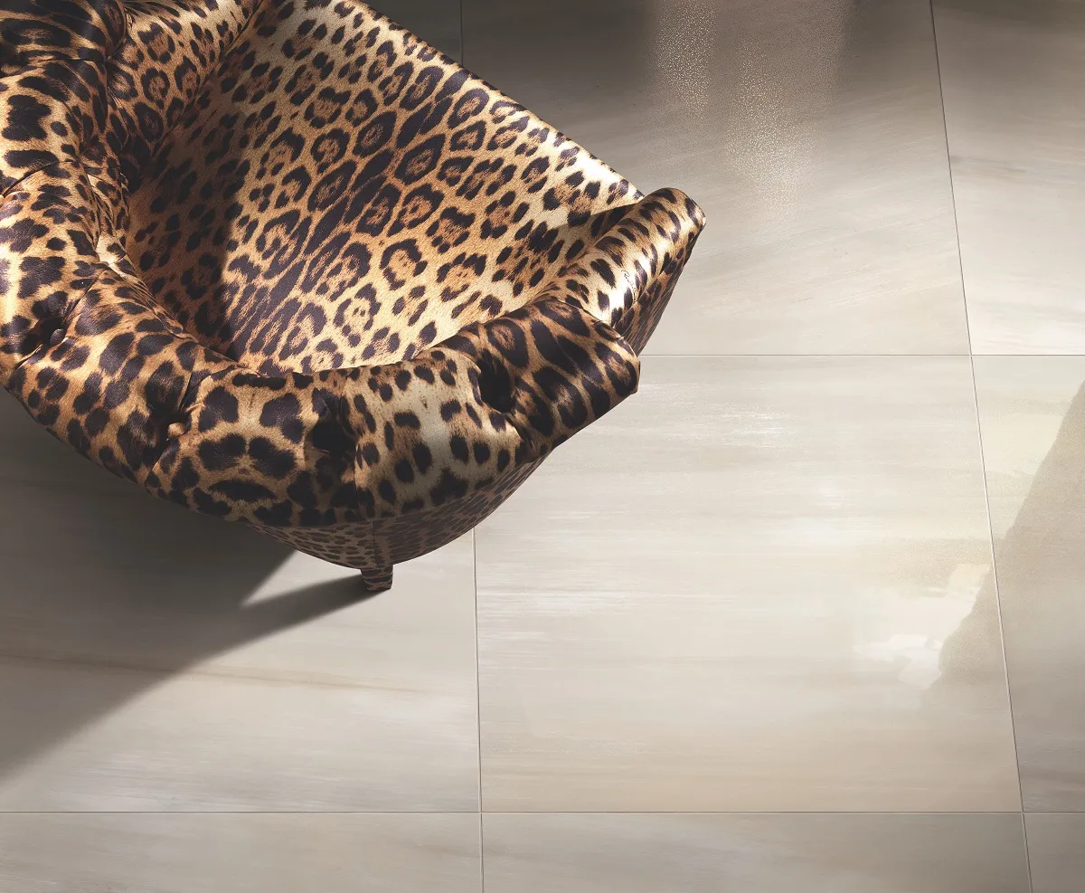 Tanduk Roberto Cavalli — 15