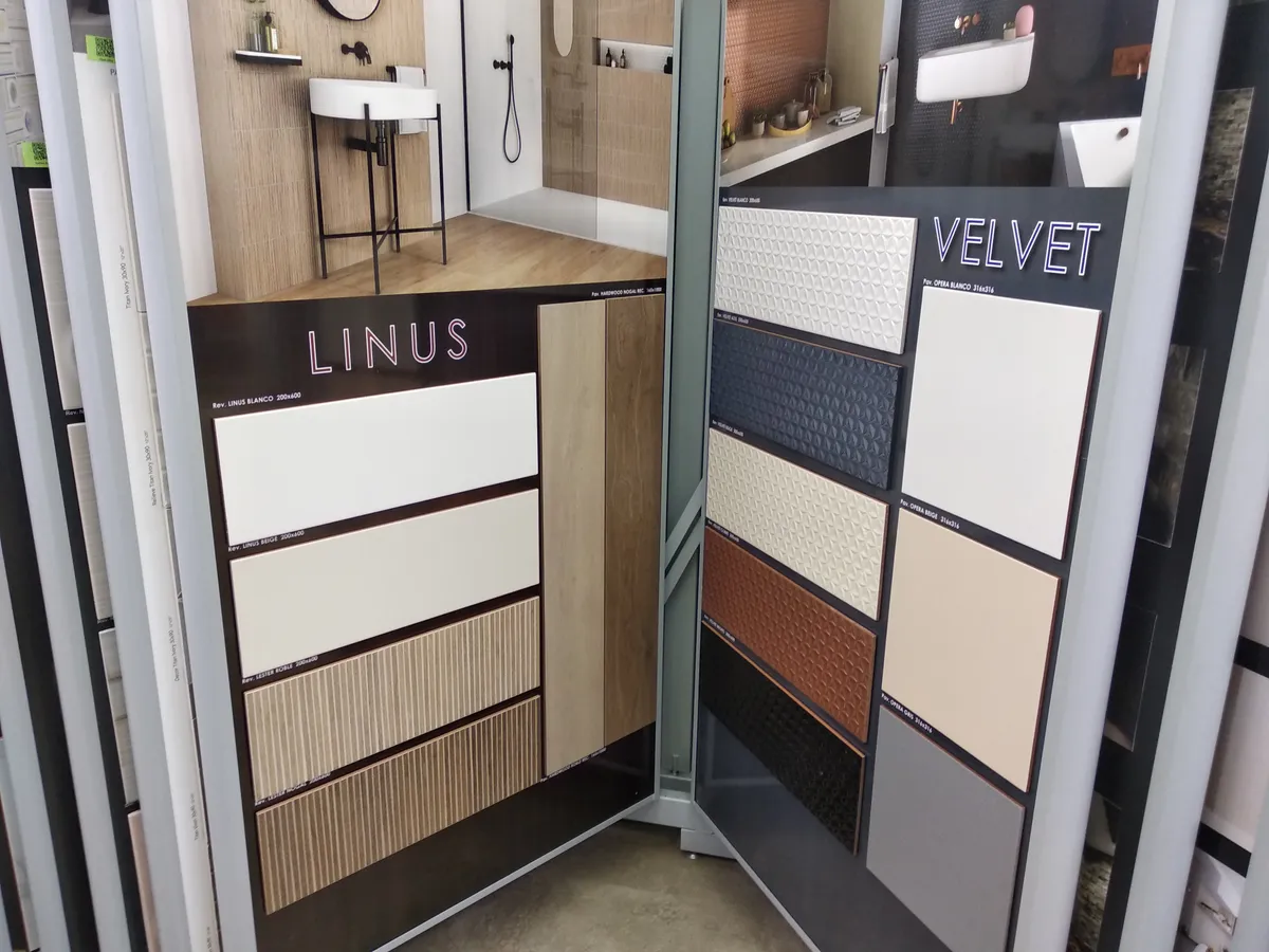 Linus Velvet Emigres — 11