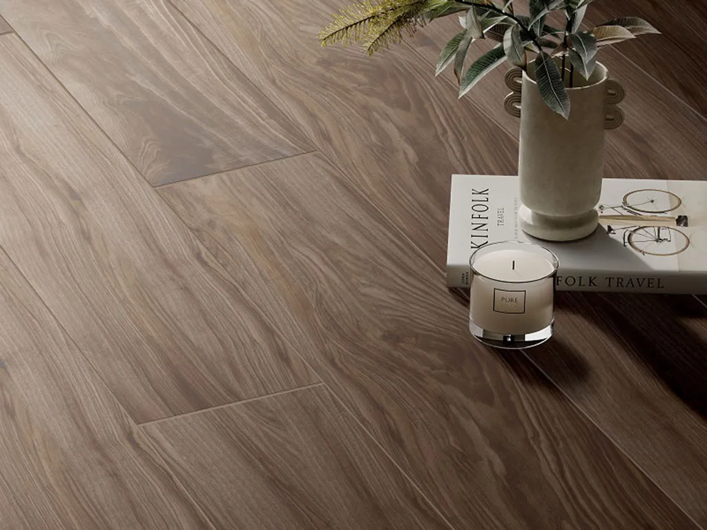 LucidWood Vitra — 3