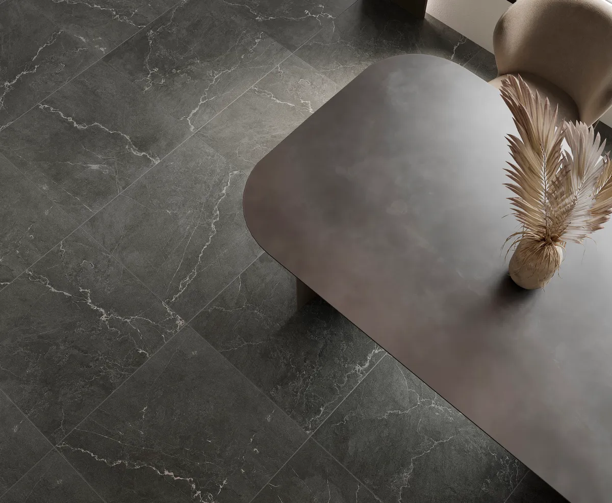 Leda Black Laparet — 1