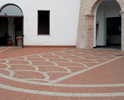 Dolmen Atlas Concorde Italy — 2