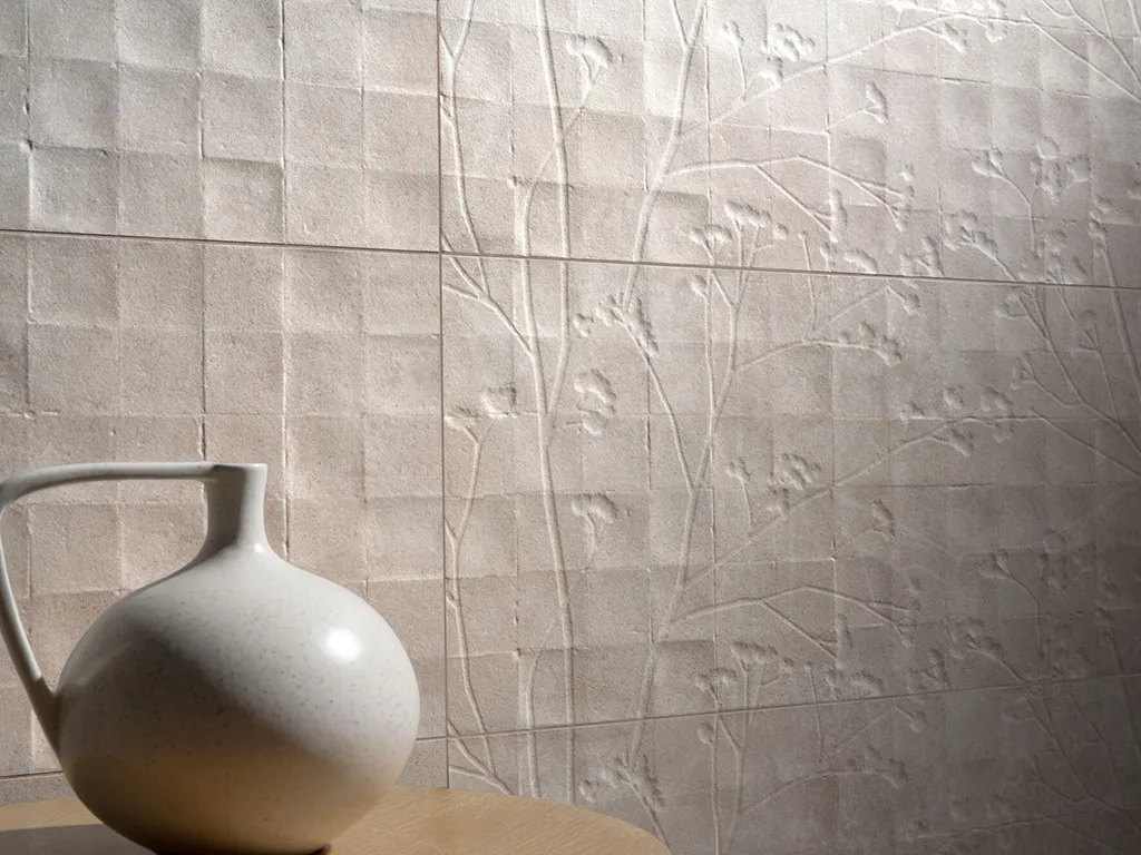 Charme Wall Peronda — 2