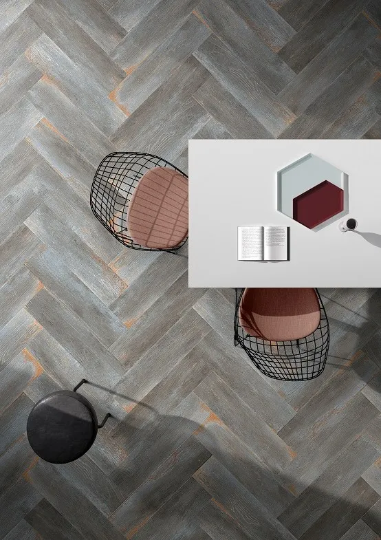 RusticWood Vitra — 2