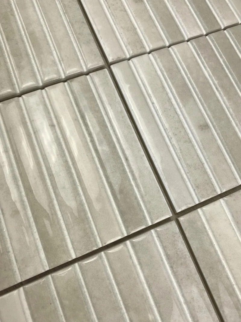 188916 Mosaic Ivory Glossy — 2