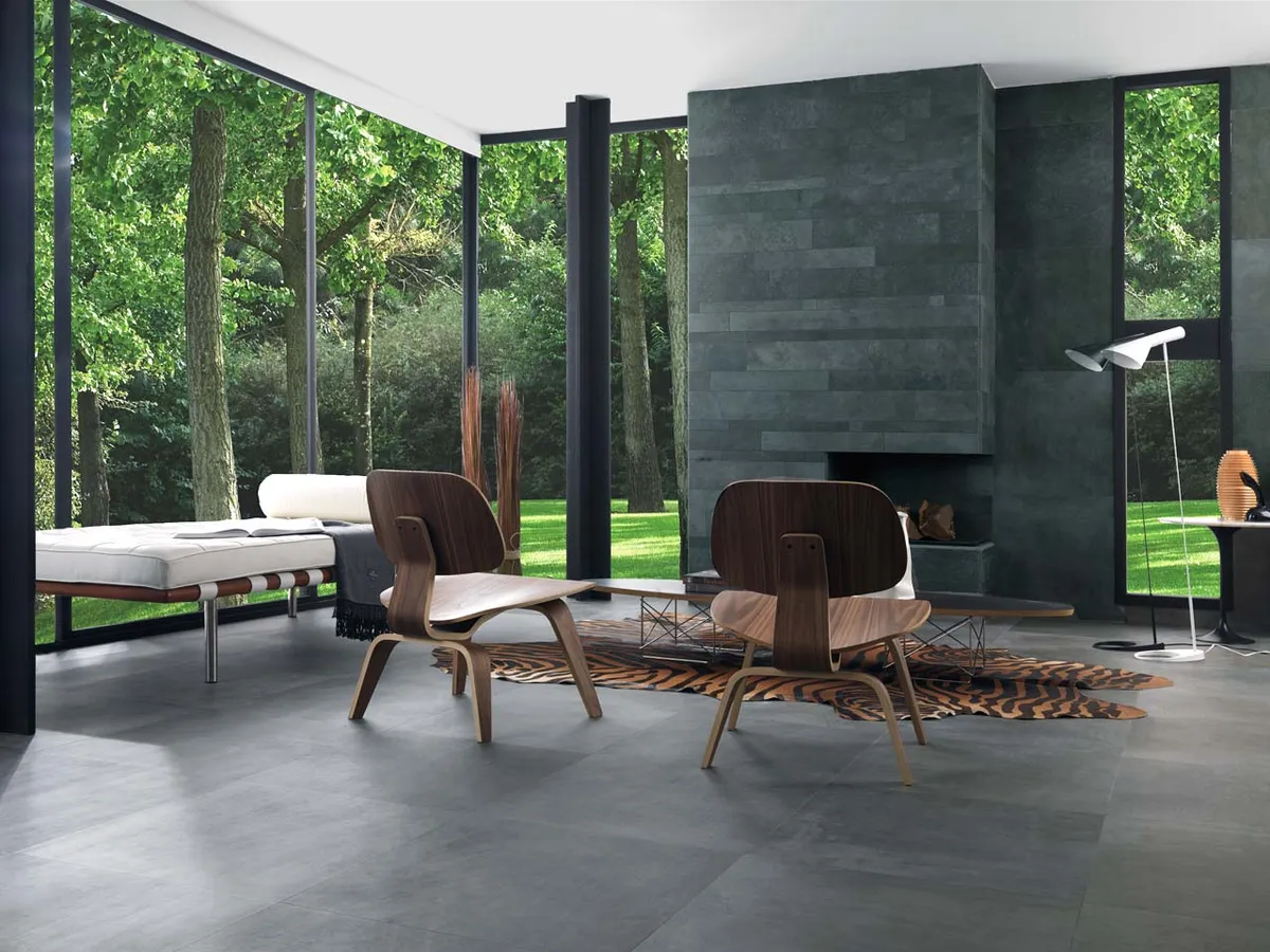 Aston Porcelanosa — 1