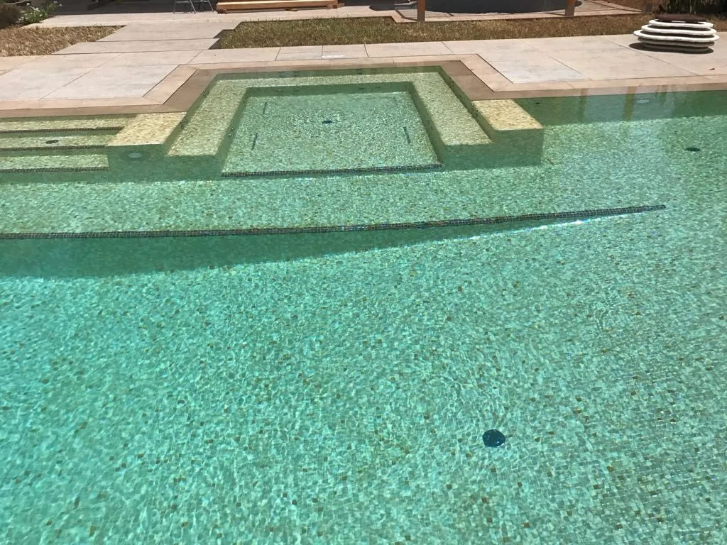 Cocktail Ezarri — 12