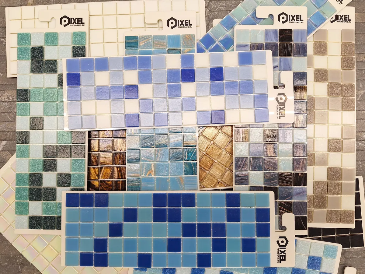 Press Glass Pixel Mosaic — 1