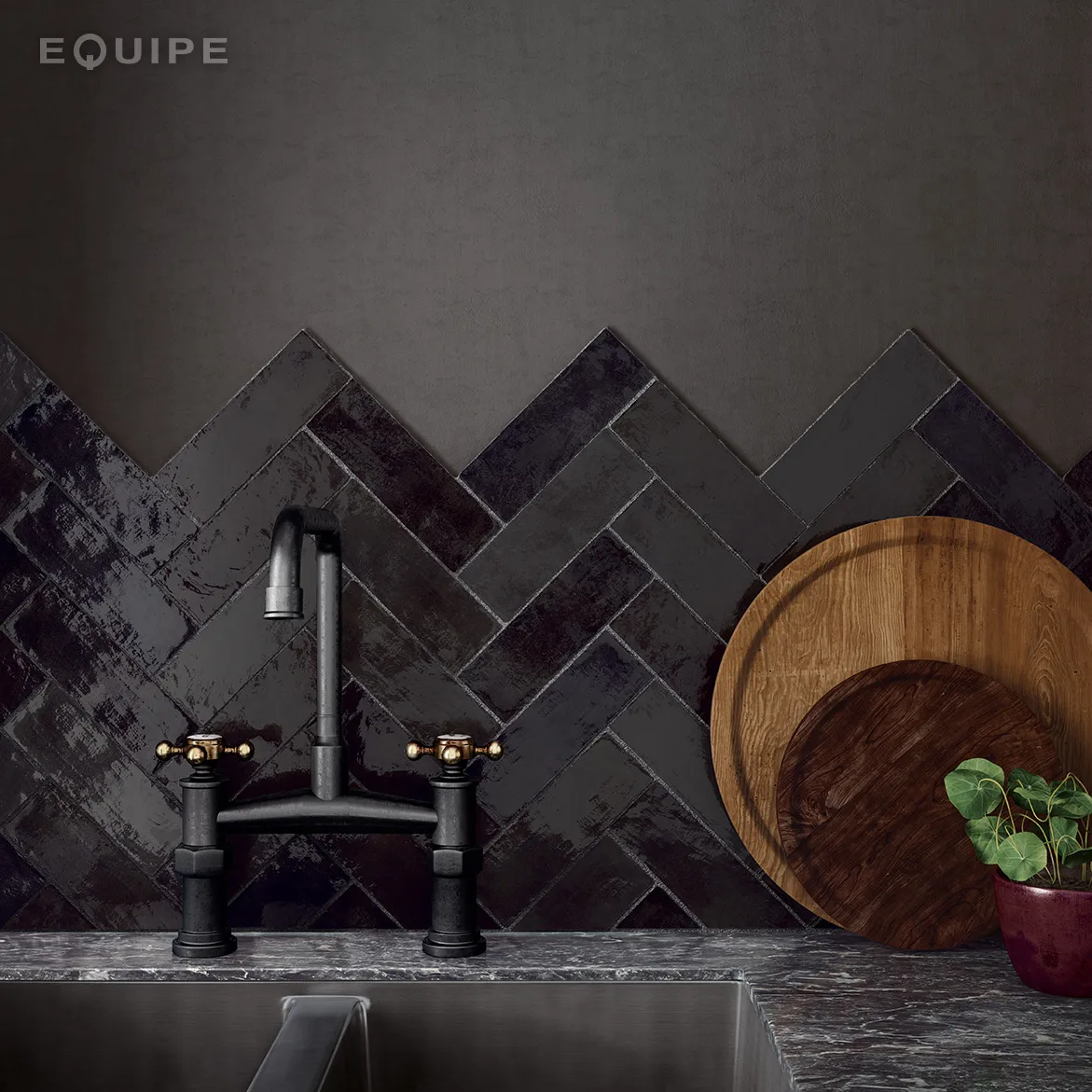 La Riviera Equipe — 8